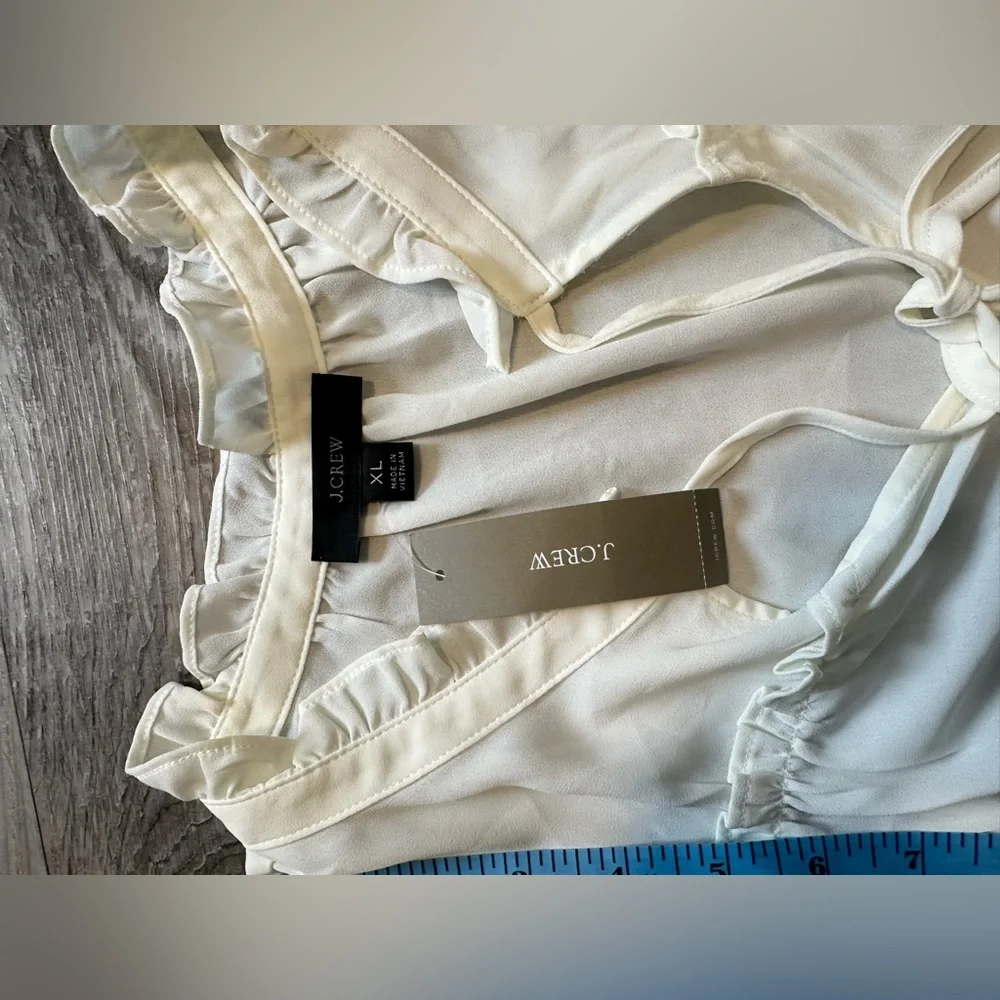 J. Crew NWT Ivory Ruffle Tie-neck‎ Top sz S